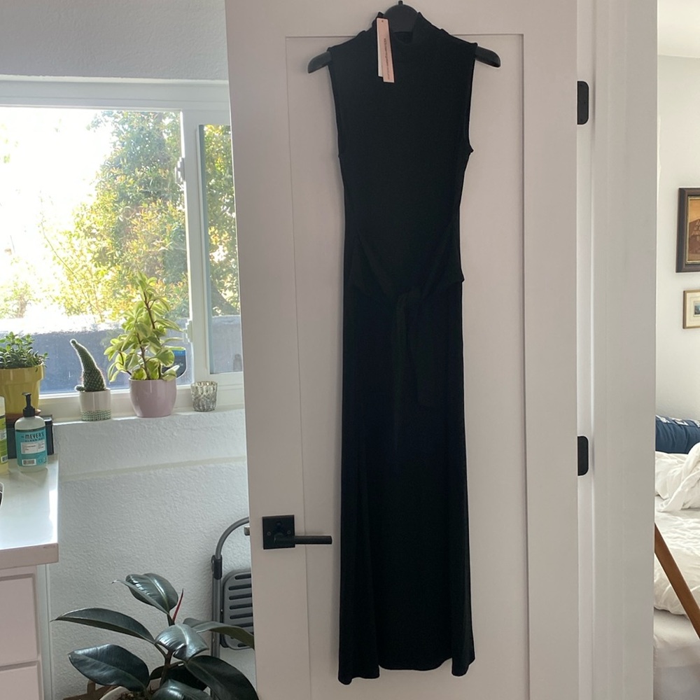 Bloomingdales form fitting maxi black aqua dress